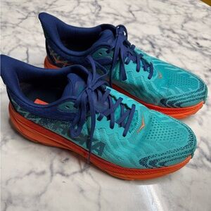 HOKA Challenger 7 Trail Running Shoes (sz 10.5 2E)